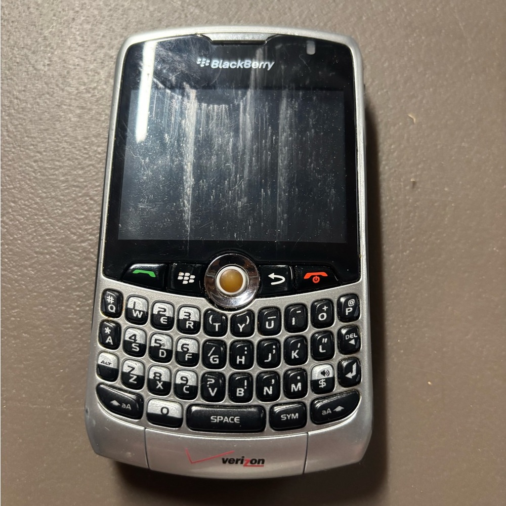 BlackBerry Curve 8330 - Silver and Black ( Verizon ) Smartphone